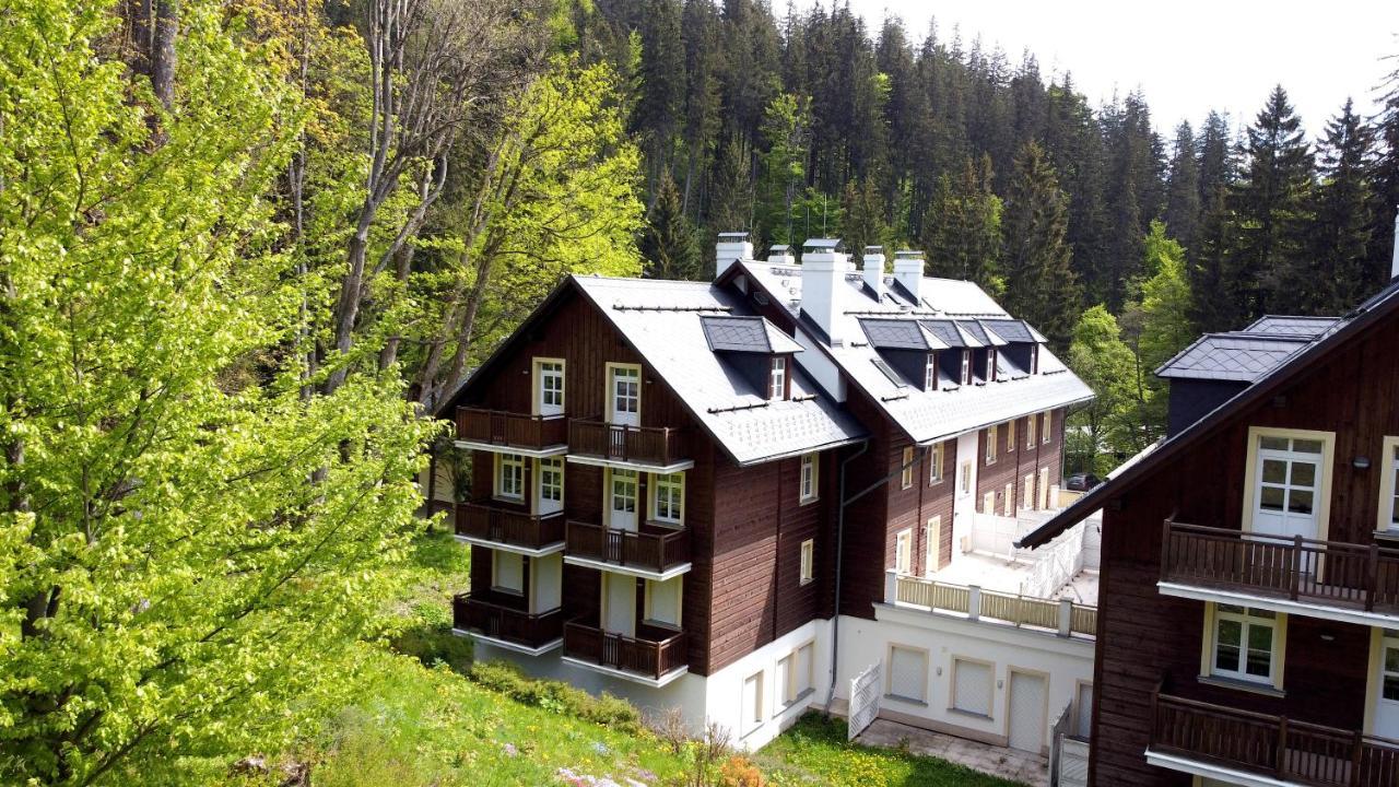 Hubertus Karlova Studánka Exterior foto